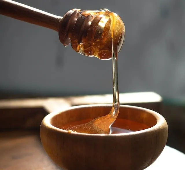 Color of blueberry honey