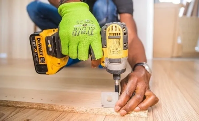 35 FREE DIY Beehive & Bee Accessory Plans That Will Save You Money