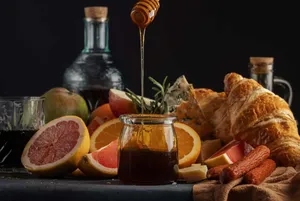 Manuka Honey: Health Benefits and Uses You Need to Know