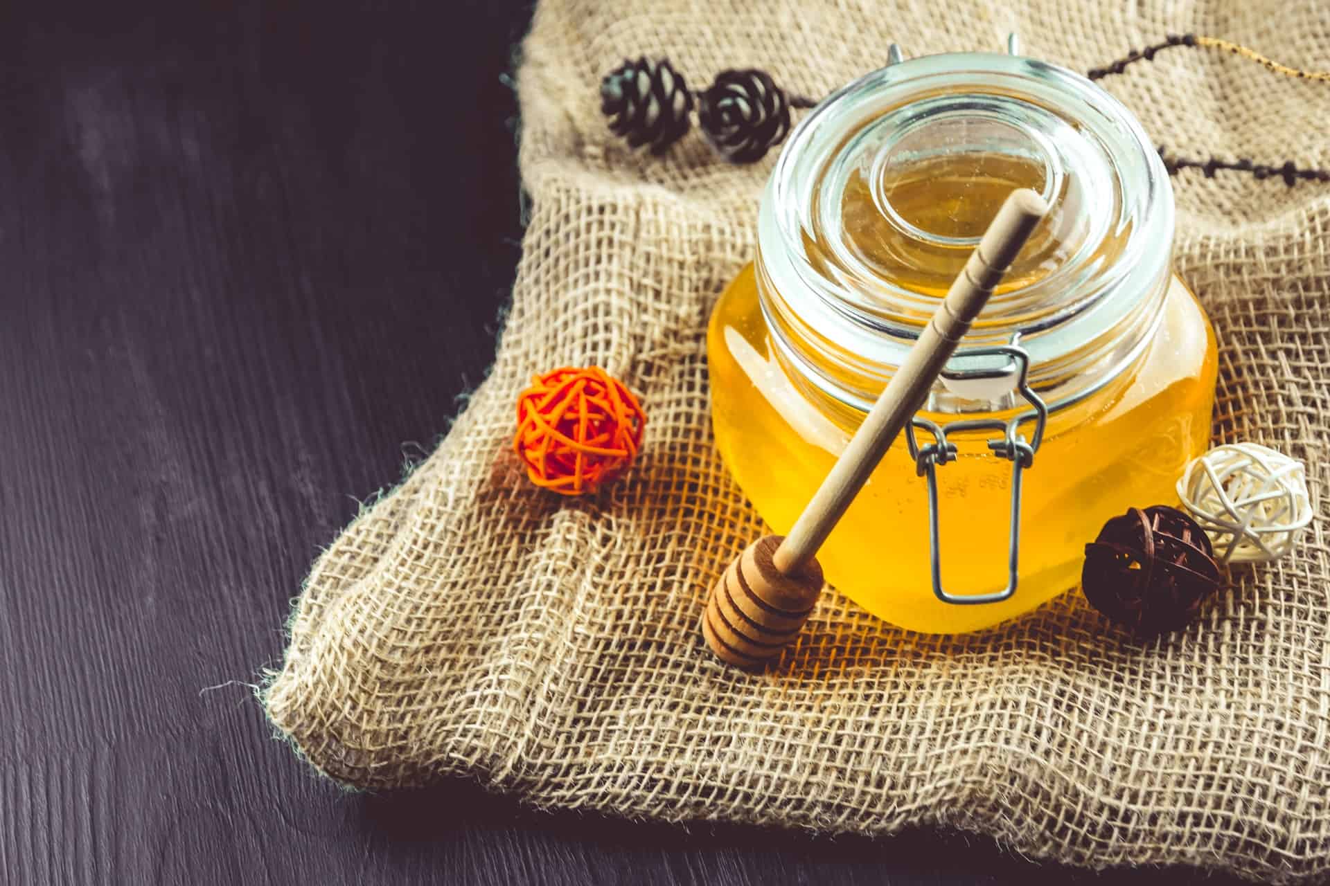 21 Types of Honey & Their Benefits Beekeeping 101