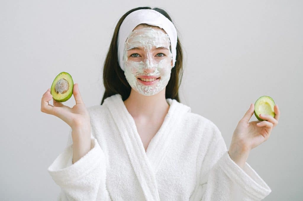 Just like the fruit, honey from avocado benefits the skin too