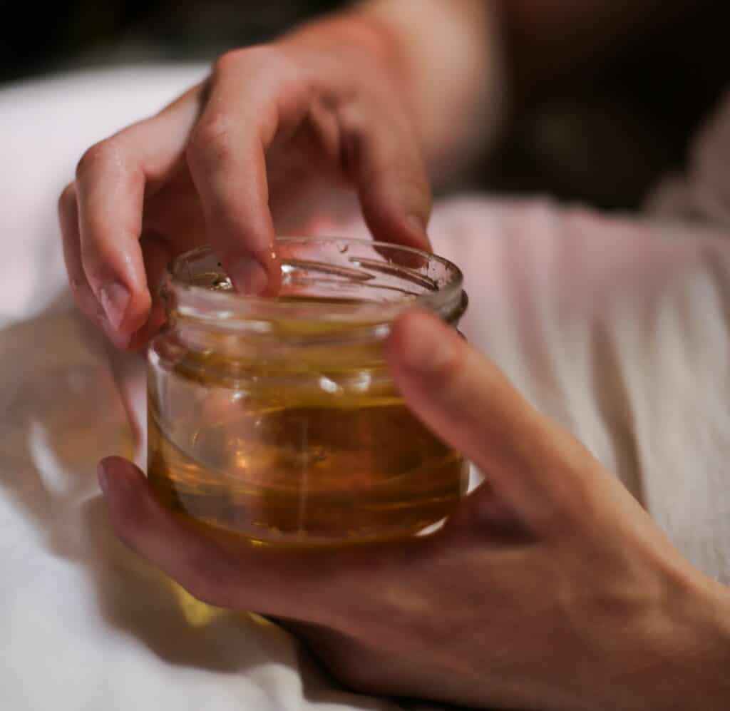 Manuka honey has natural antibacterial properties for wound care