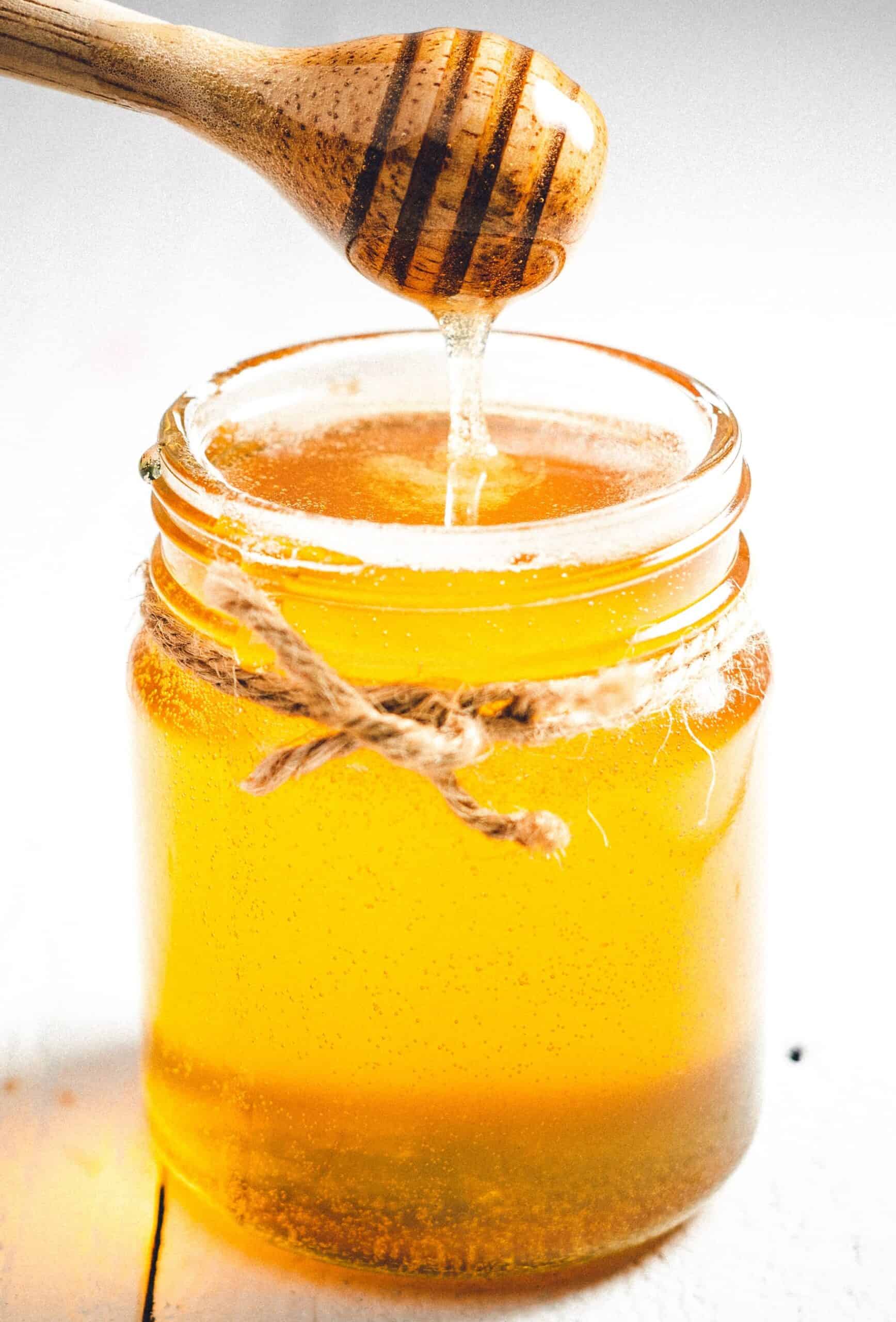 what-does-the-color-of-honey-tell-you-beekeeping-101